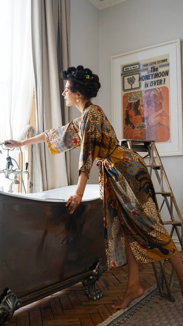 JAVA / Silk Blend Kimono Robe