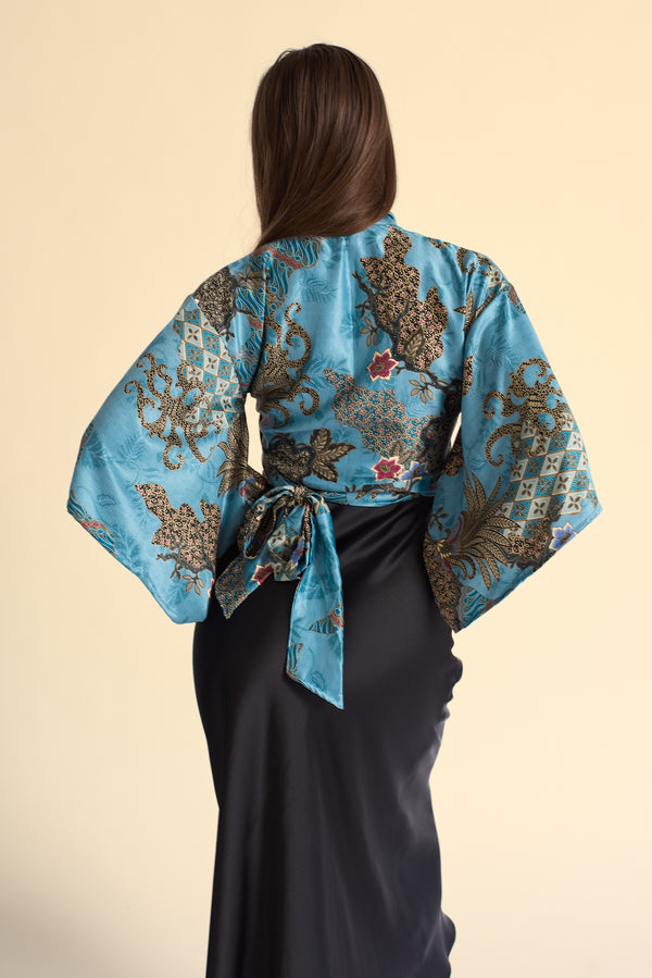 NUSA / Silk Wrap Top